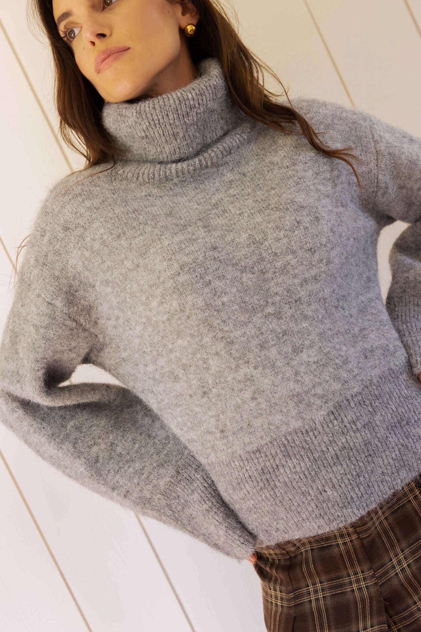 DAPHNE SWEATER