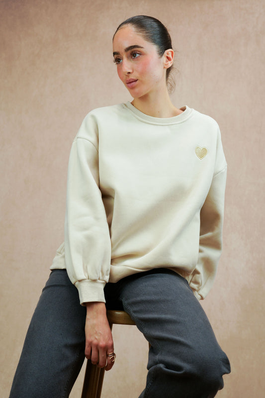 Oversized sweatshirt with heart embroidery