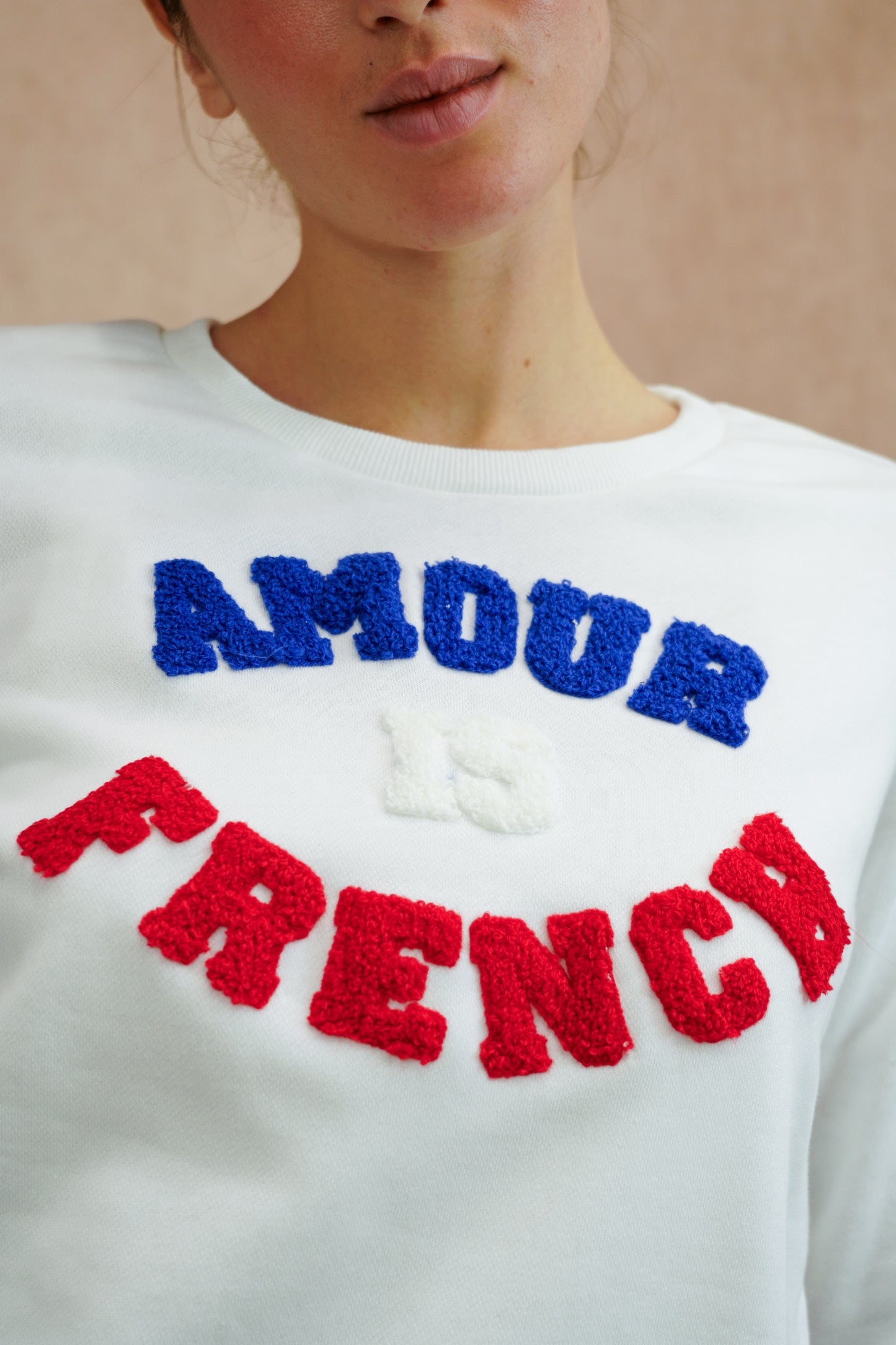 Sweat "AMOUR IS FRENCH"