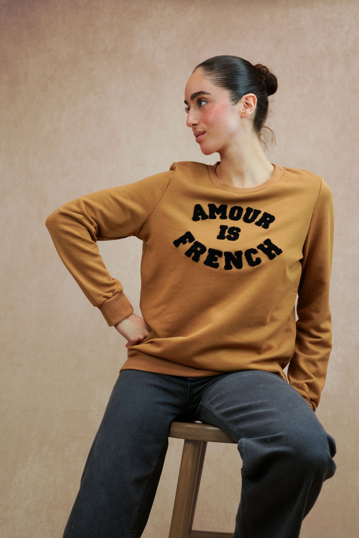 Sweat "AMOUR IS FRENCH"