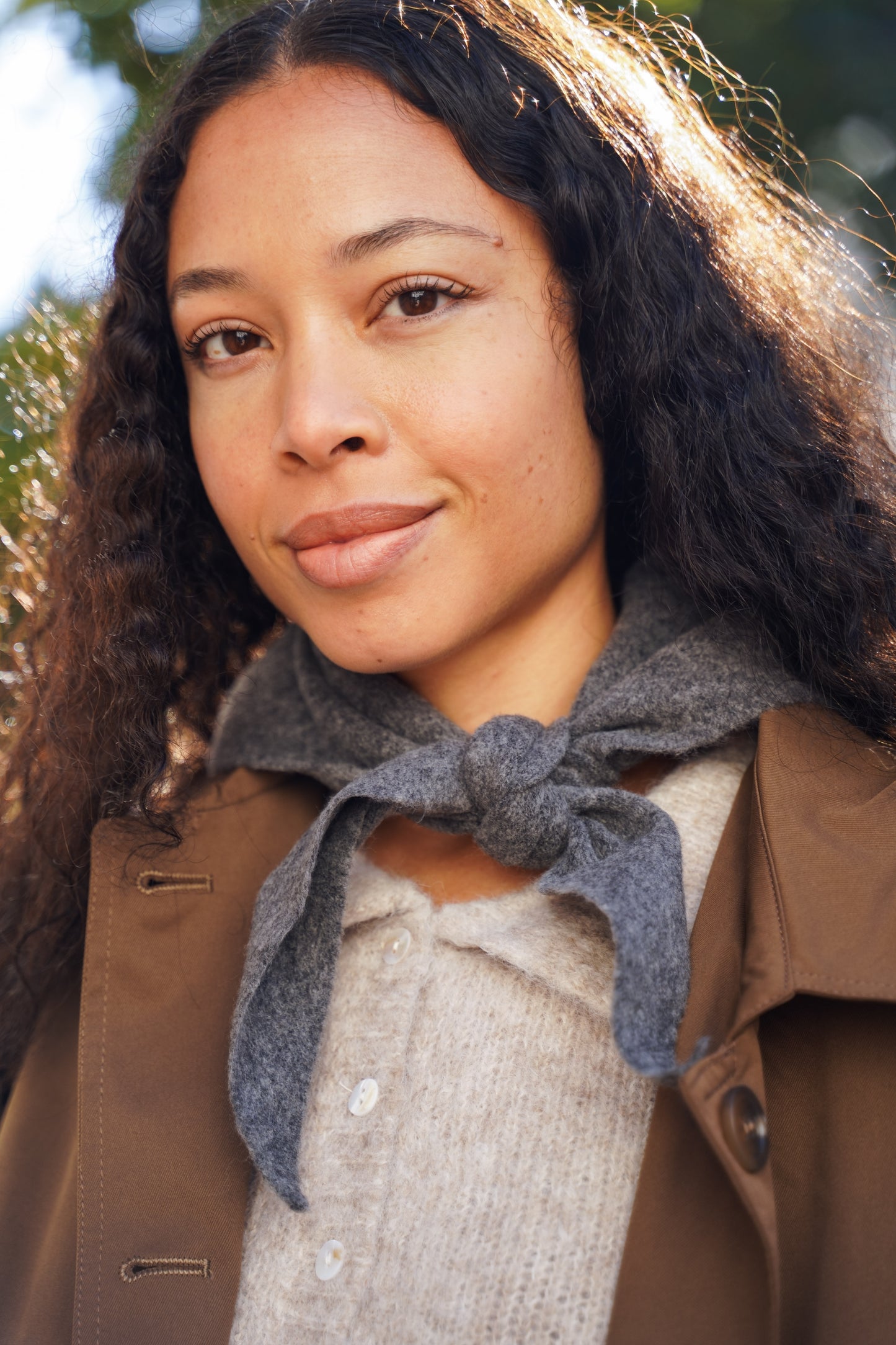 FOULARD TRIANGULAIRE EN MAILLE