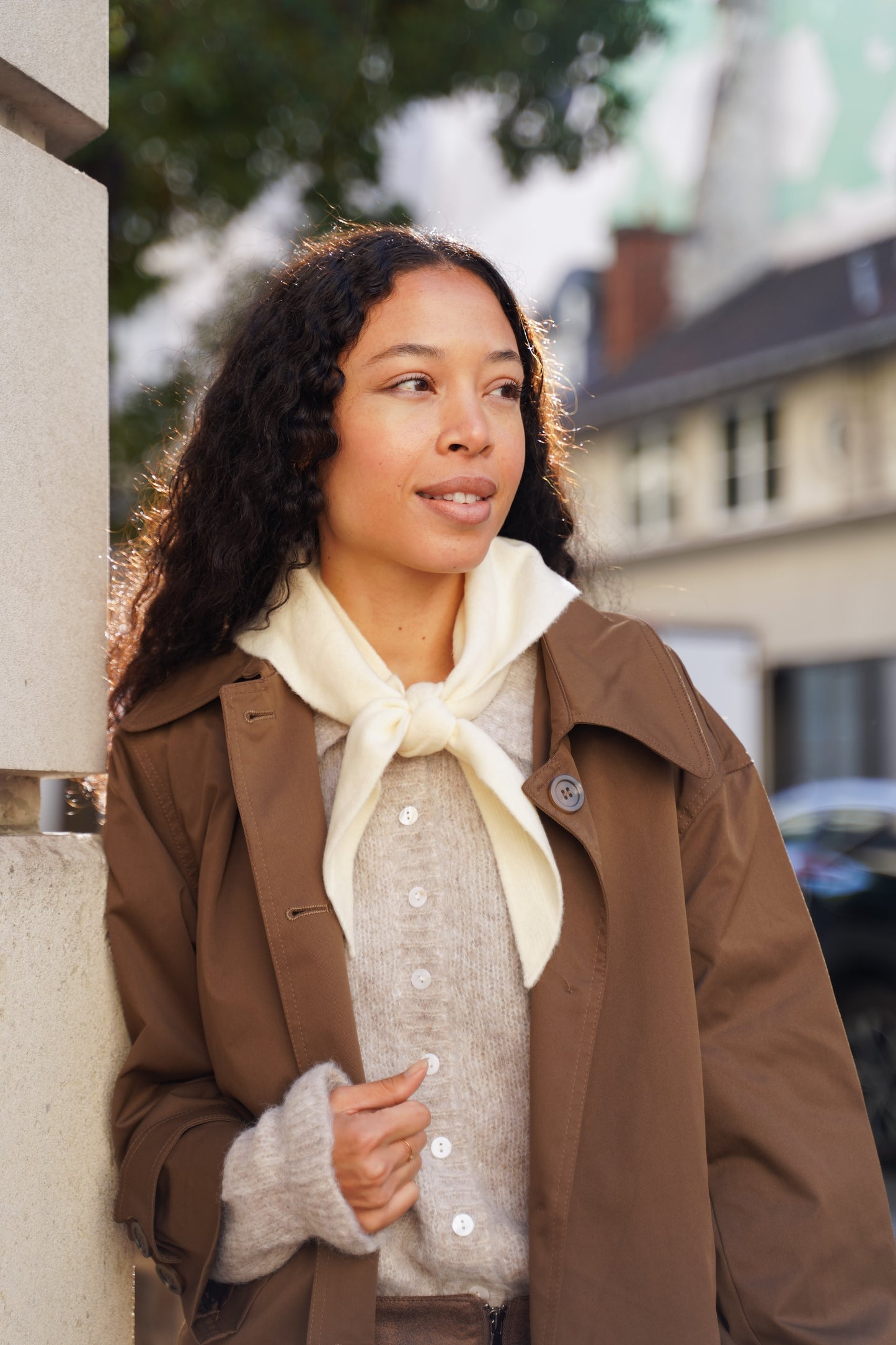 FOULARD TRIANGULAIRE EN MAILLE