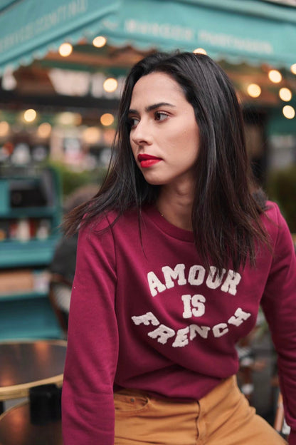 “AMOUR IS FRENCH” sweatshirt 