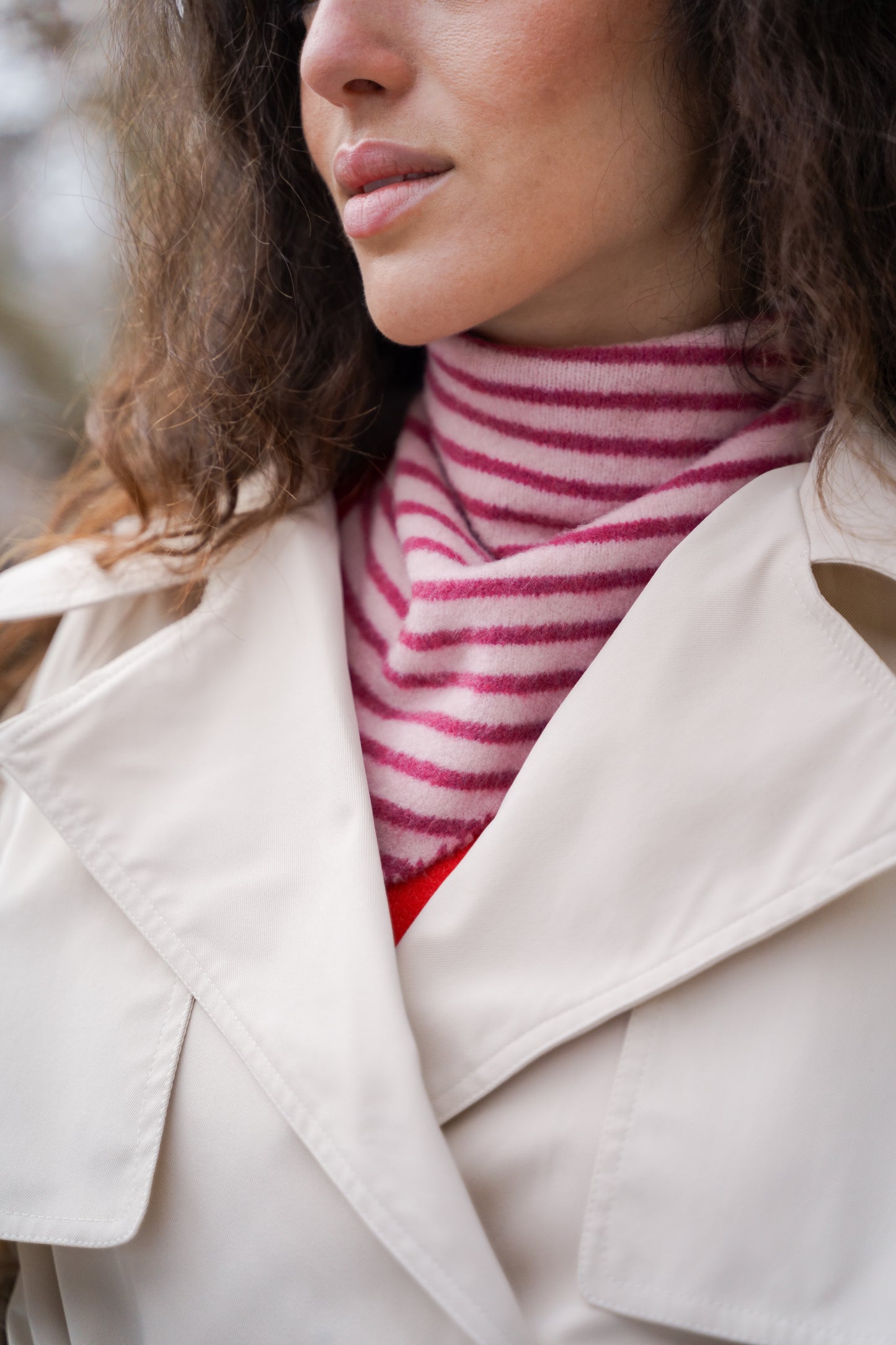FOULARD TRIANGULAIRE À RAYURES