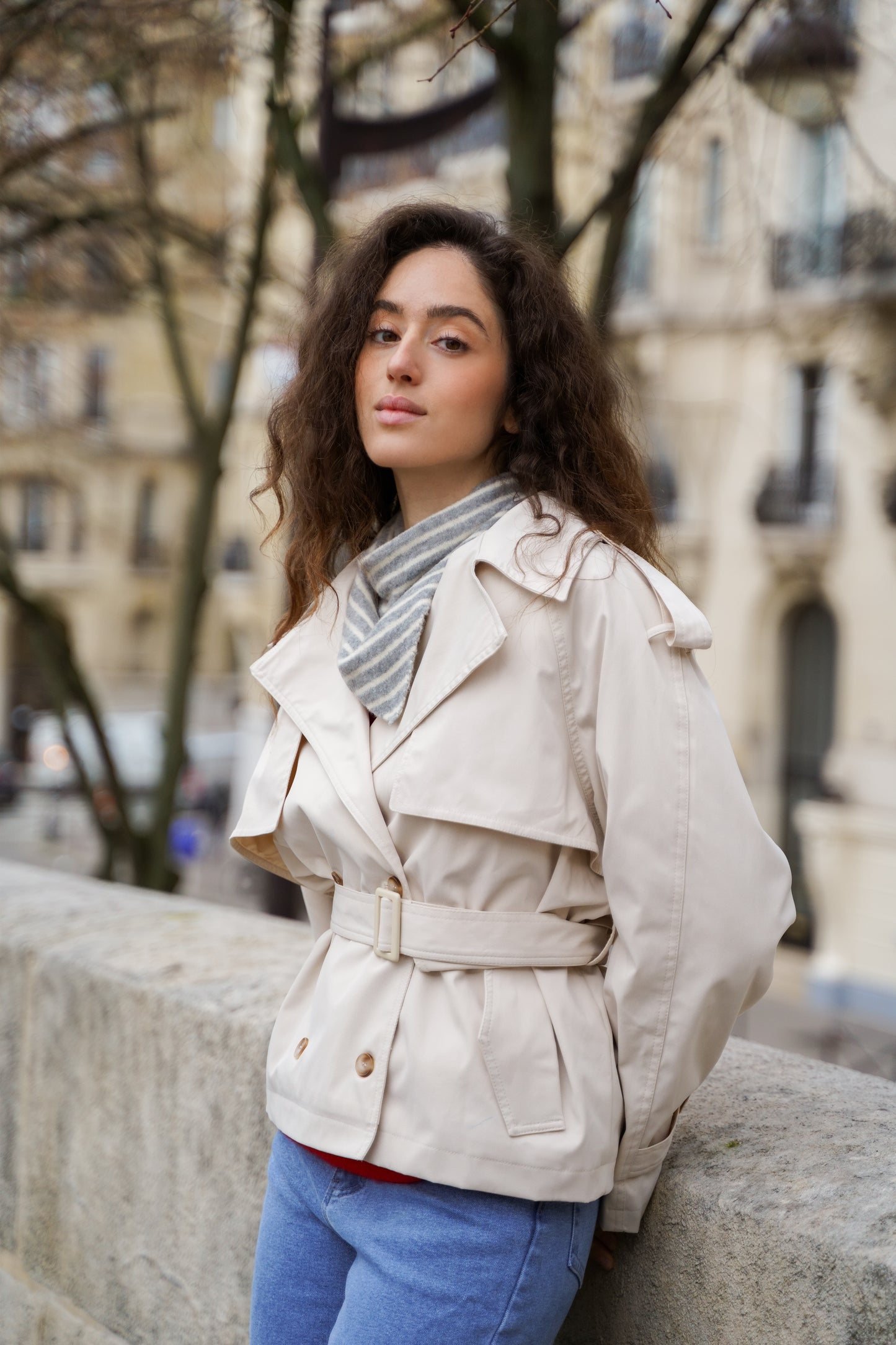 FOULARD TRIANGULAIRE À RAYURES