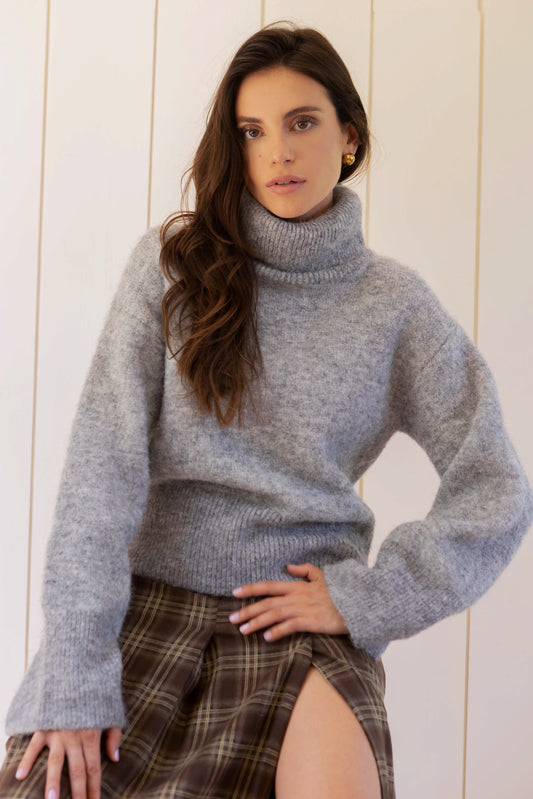 DAPHNE SWEATER