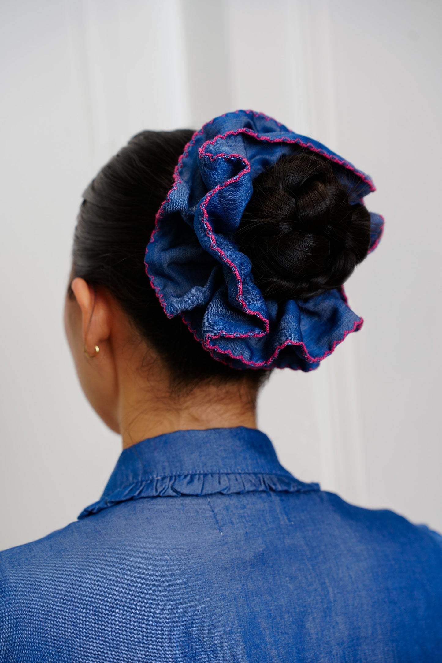 DENIM SCRUNCHIE
