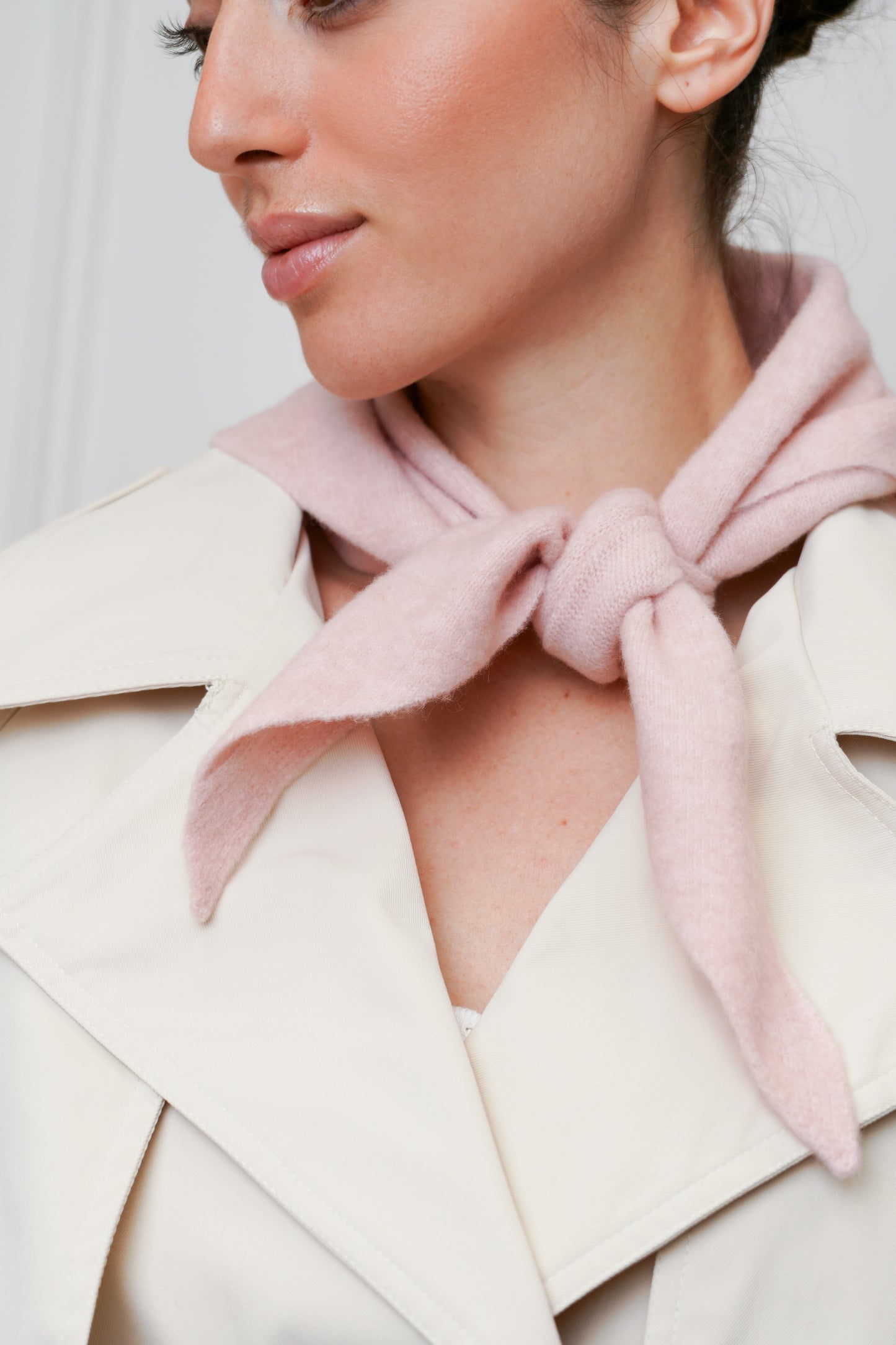 TRIANGULAR KNITTED SCARF