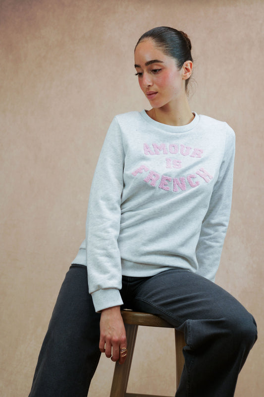 “AMOUR IS FRENCH” sweatshirt 