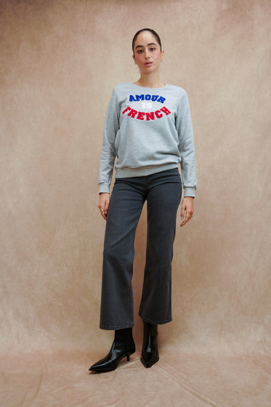 “AMOUR IS FRENCH” sweatshirt 