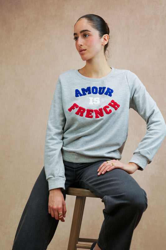 “AMOUR IS FRENCH” sweatshirt 