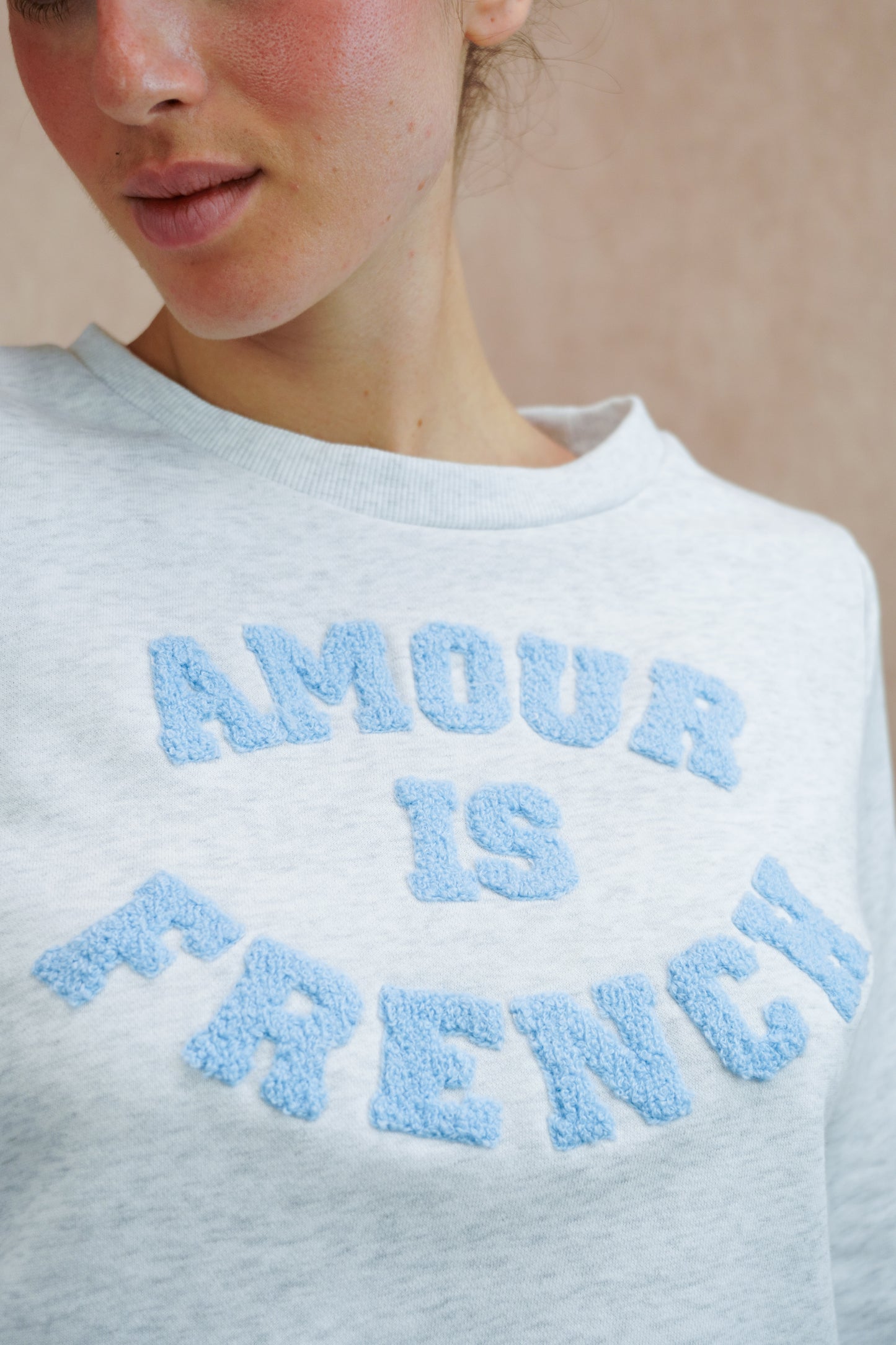 Sweat "AMOUR IS FRENCH"