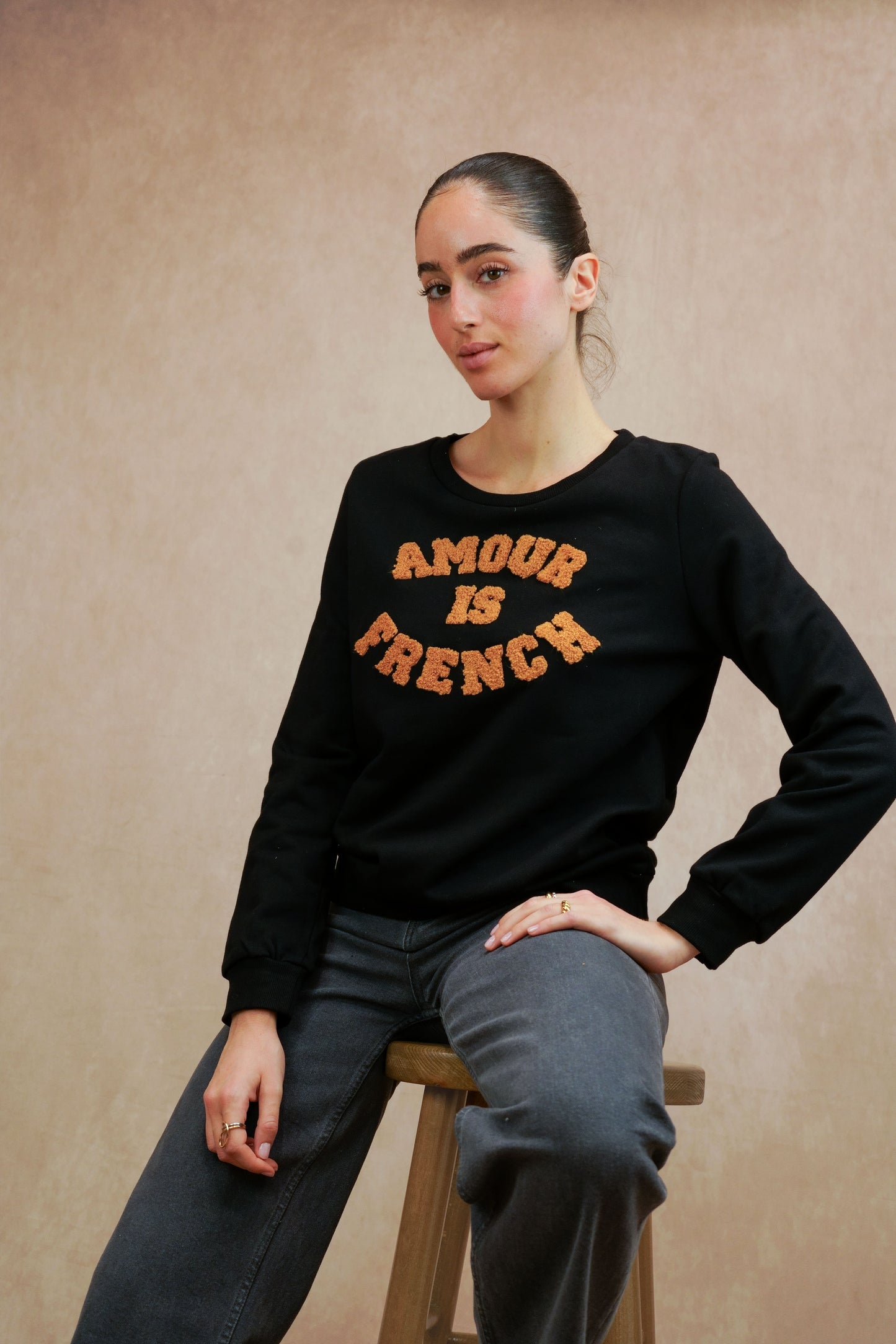 Sweat "AMOUR IS FRENCH"