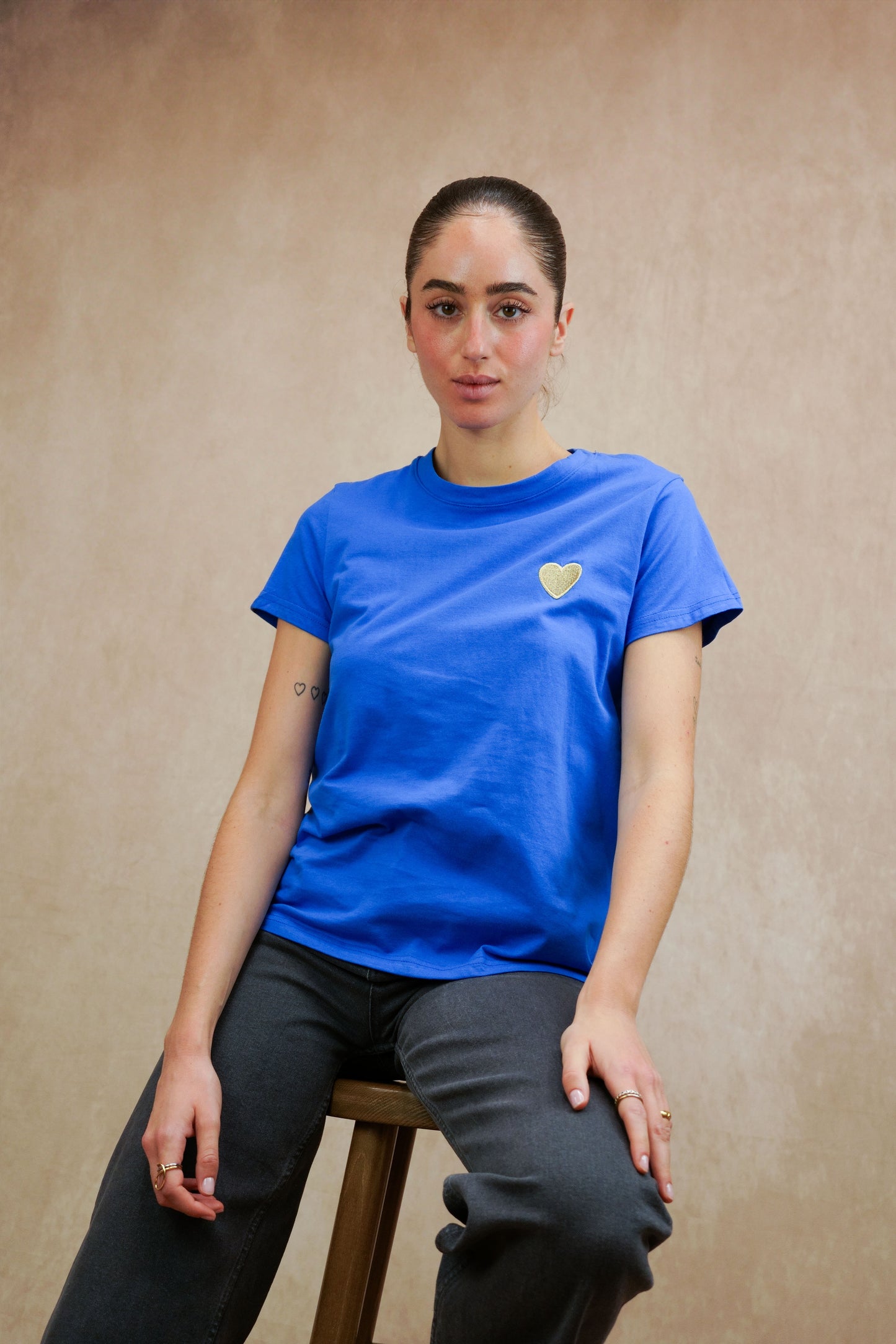 “HEART” embroidery T-shirt