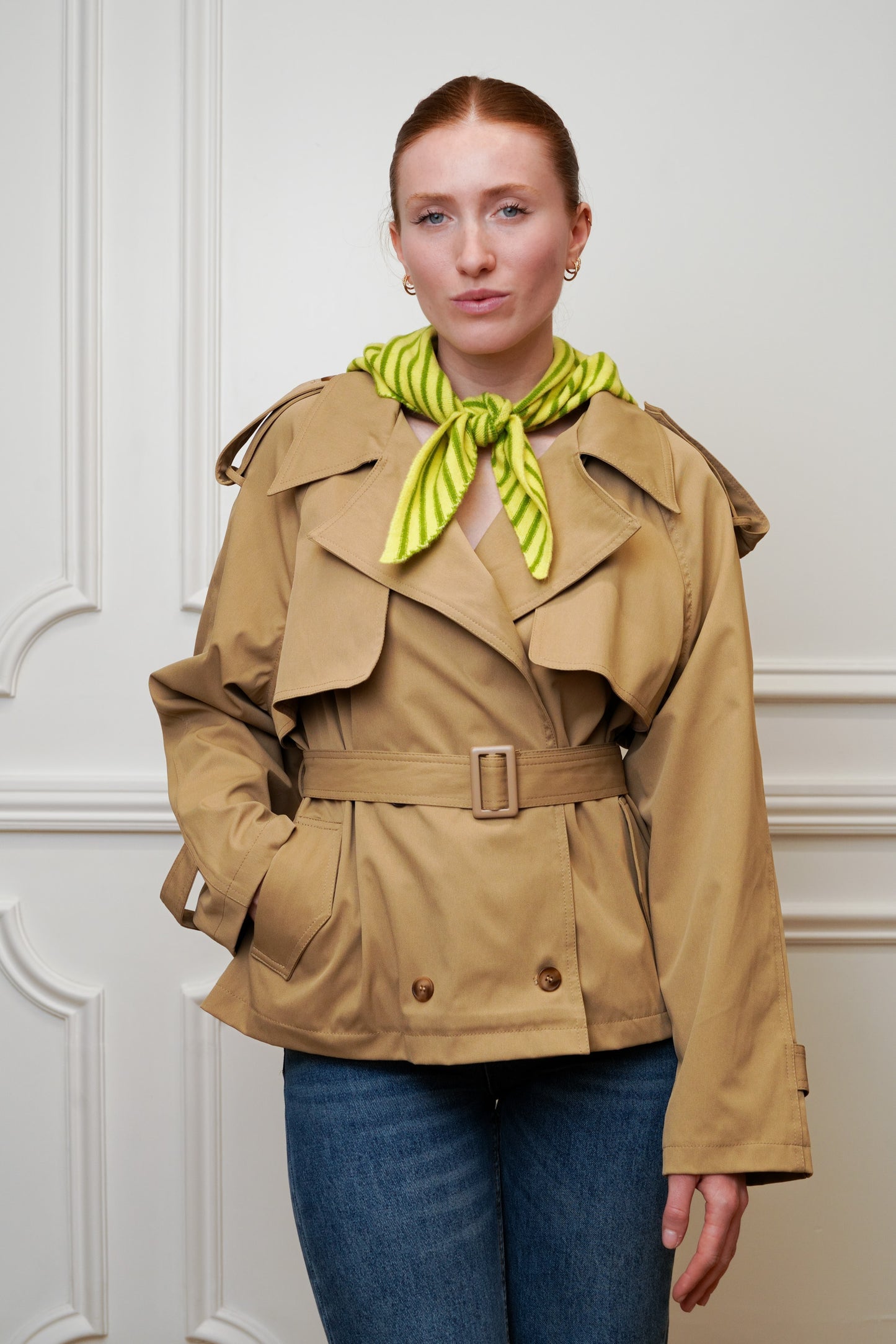 FOULARD TRIANGULAIRE À RAYURES