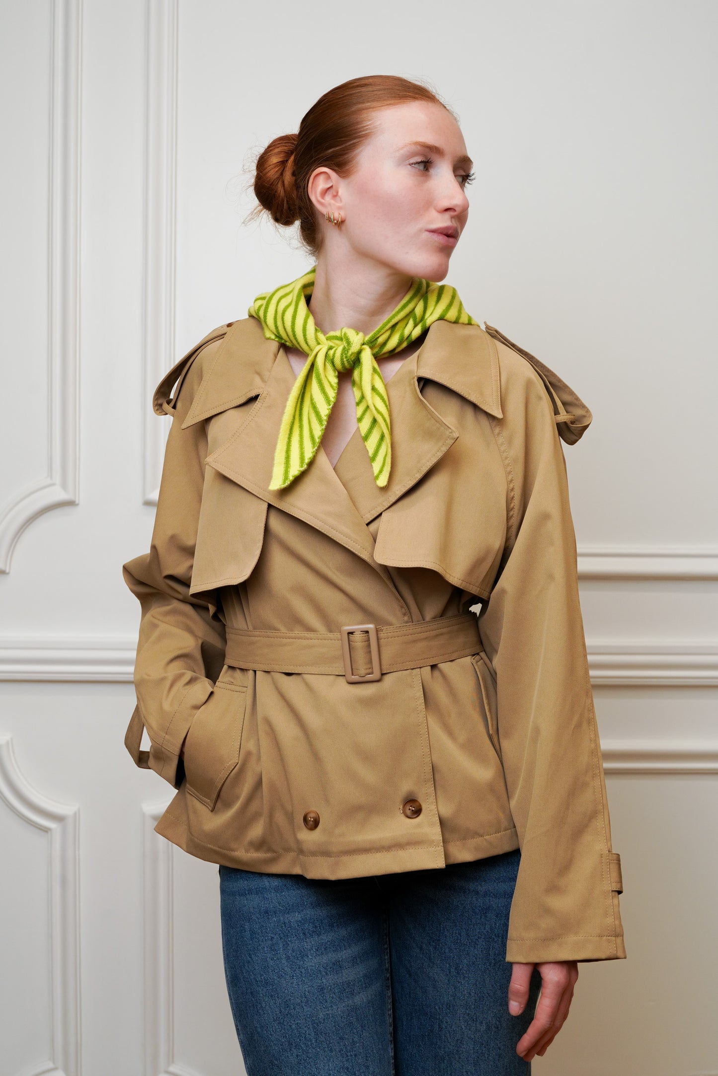 FOULARD TRIANGULAIRE À RAYURES