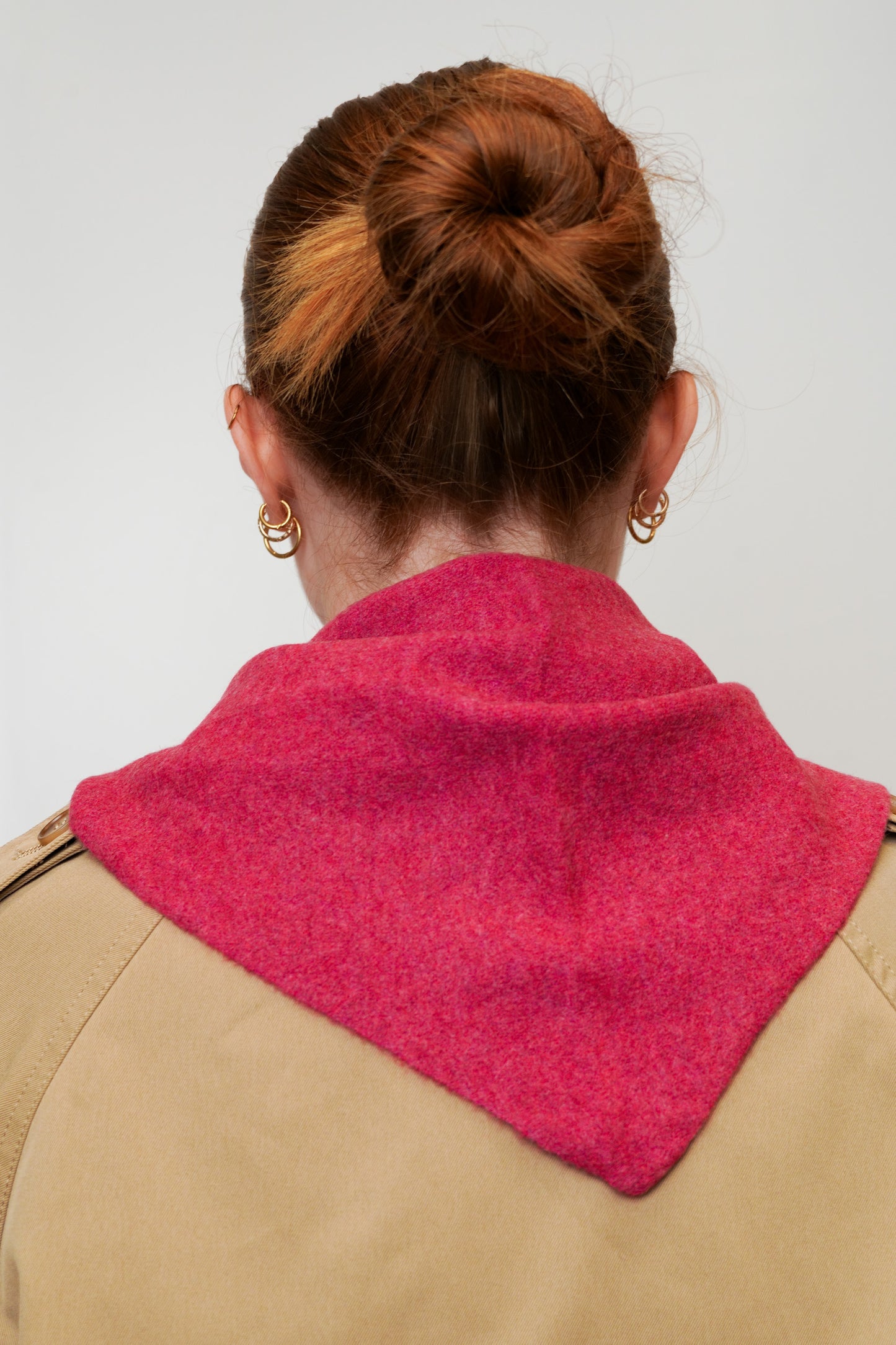 TRIANGULAR KNITTED SCARF