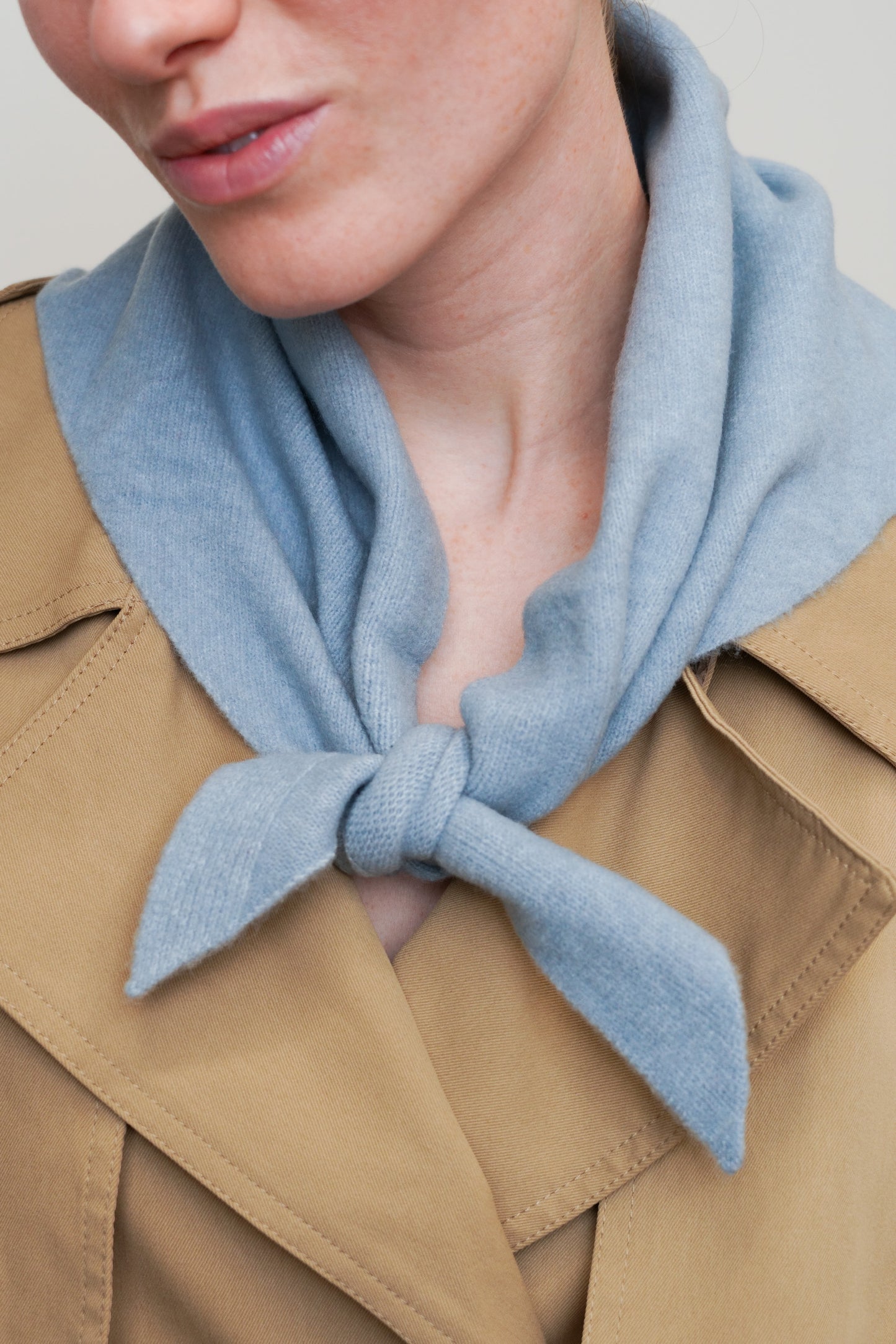 TRIANGULAR KNITTED SCARF