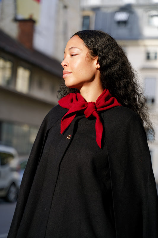 FOULARD TRIANGULAIRE EN MAILLE