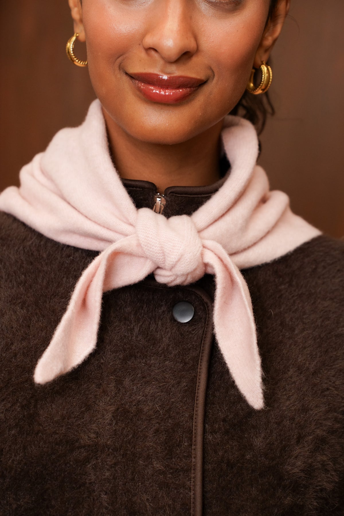 KNIT NECKERCHIEF