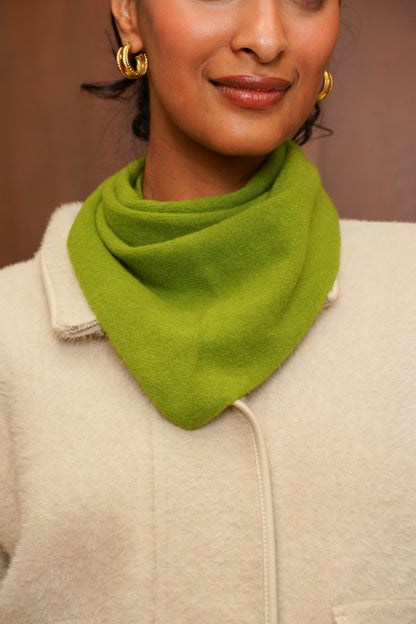 KNIT NECKERCHIEF
