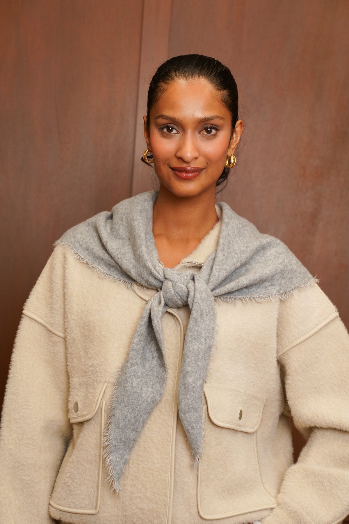 LARGE KNITTED SCARF