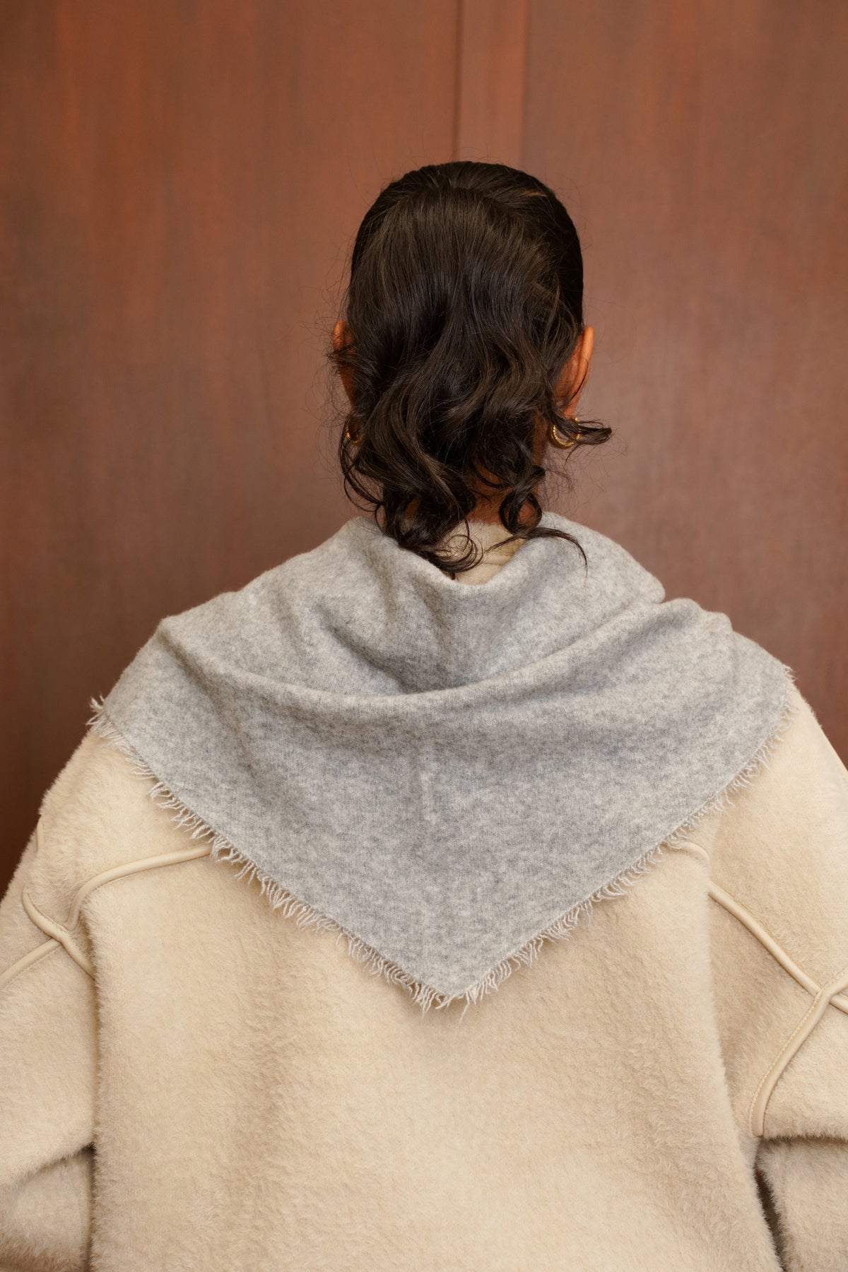 LARGE KNITTED SCARF