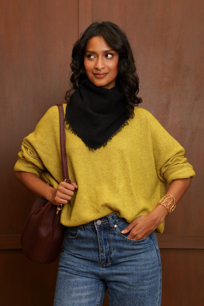 LARGE KNITTED SCARF